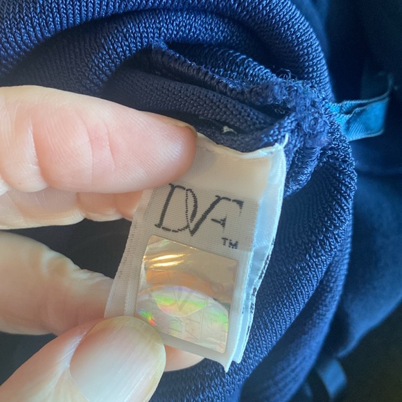 Dianne von Furstenberg navy Delta long sleeve Dress size small - Picture 8 of 10